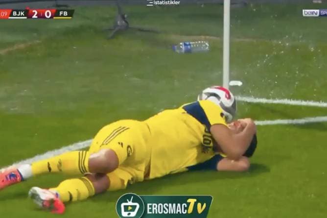 Üble Szenen im Istanbul-Derby