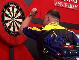 Luke Littler scheidet bei den World Series of Darts Finals im Viertelfinale gegen Jonny Clayton aus. Der 19-Jährige hadert dabei nicht nur mit sich selbst, sondern auch mit den Fans. 