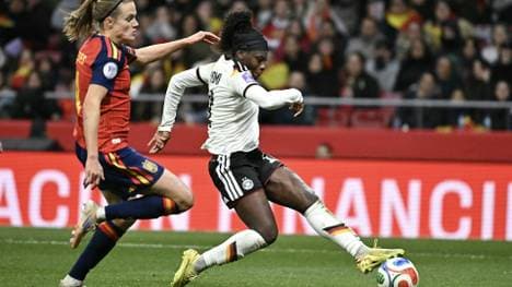 Nicole Anyomi im DFB-Trikot